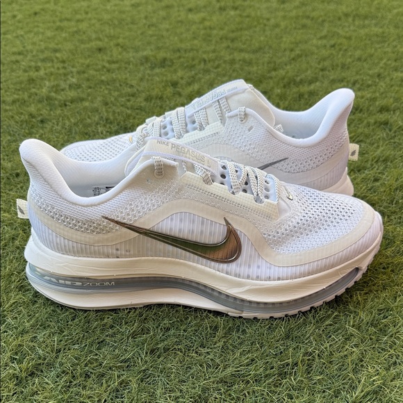 Nike Pegasus Premium - Picture 1 of 5